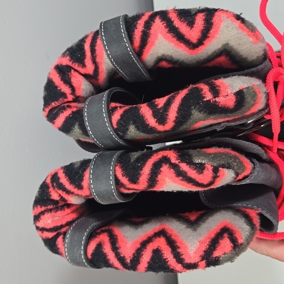 Sorel Joan of Arctic Knit II Waterproof Gray Boot - Picture 8 of 8